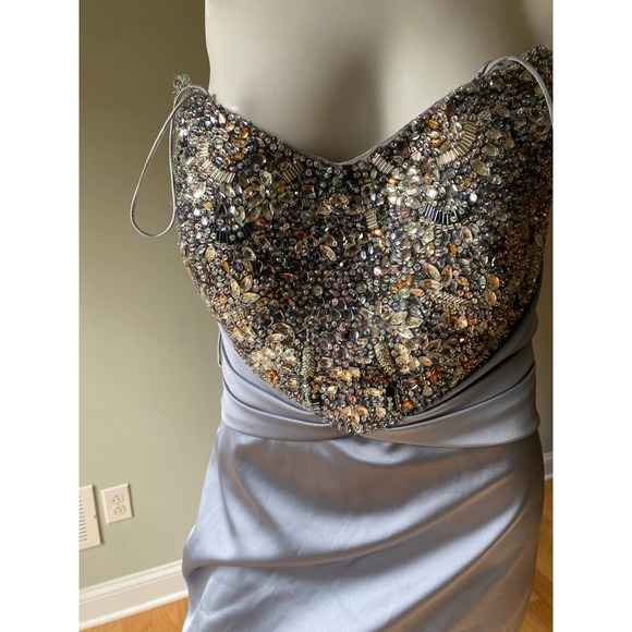 Pamella Roland Strapless Bead-Embroidered Satin Gown. Sz 8 - Picture 9 of 11